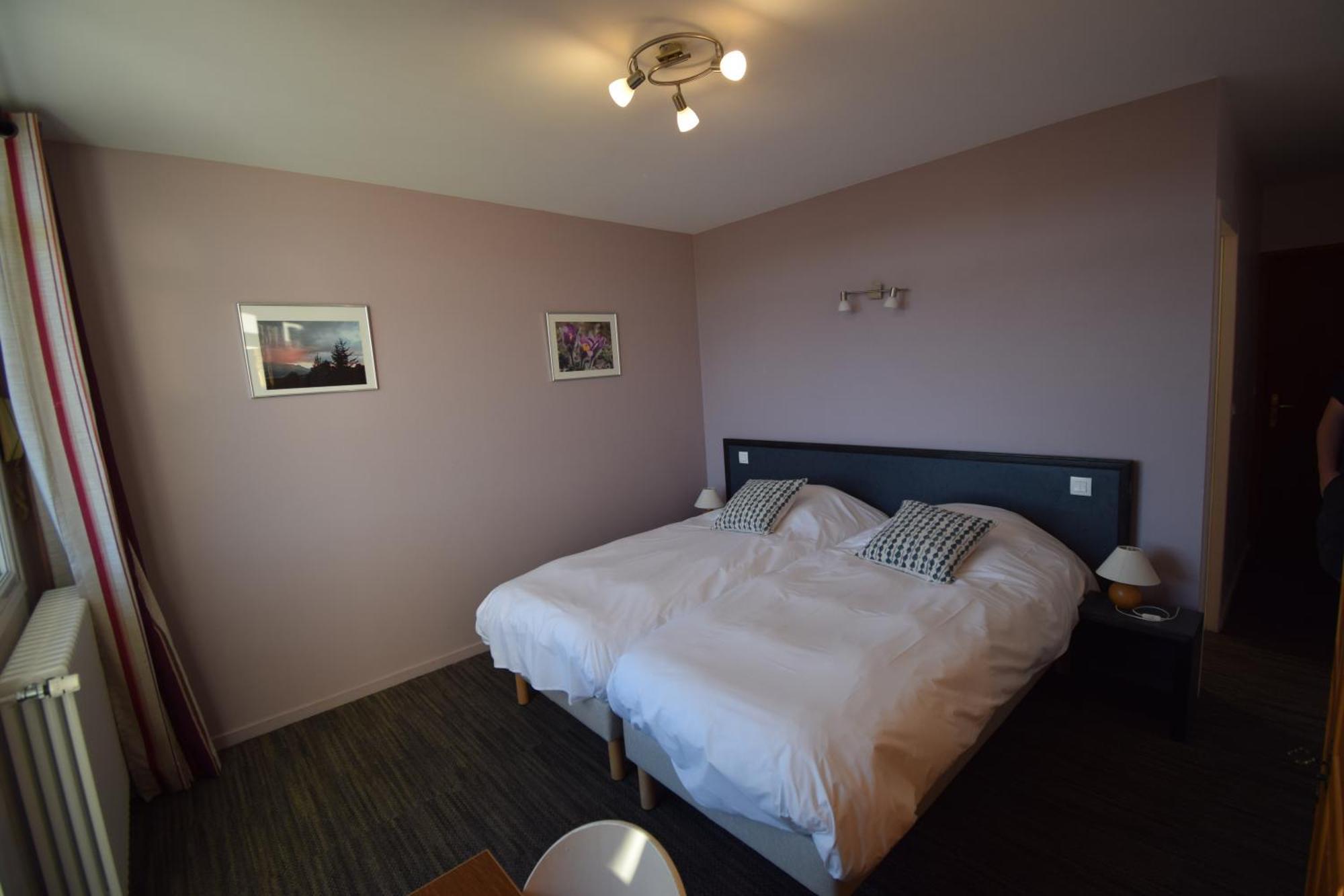 Hotel Les Chenets Saint-Julien-en-Champsaur ภายนอก รูปภาพ