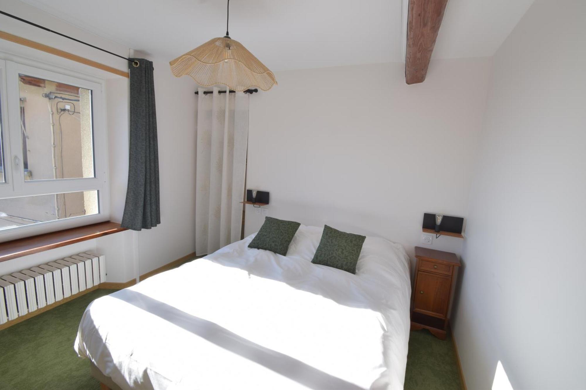 Hotel Les Chenets Saint-Julien-en-Champsaur ภายนอก รูปภาพ