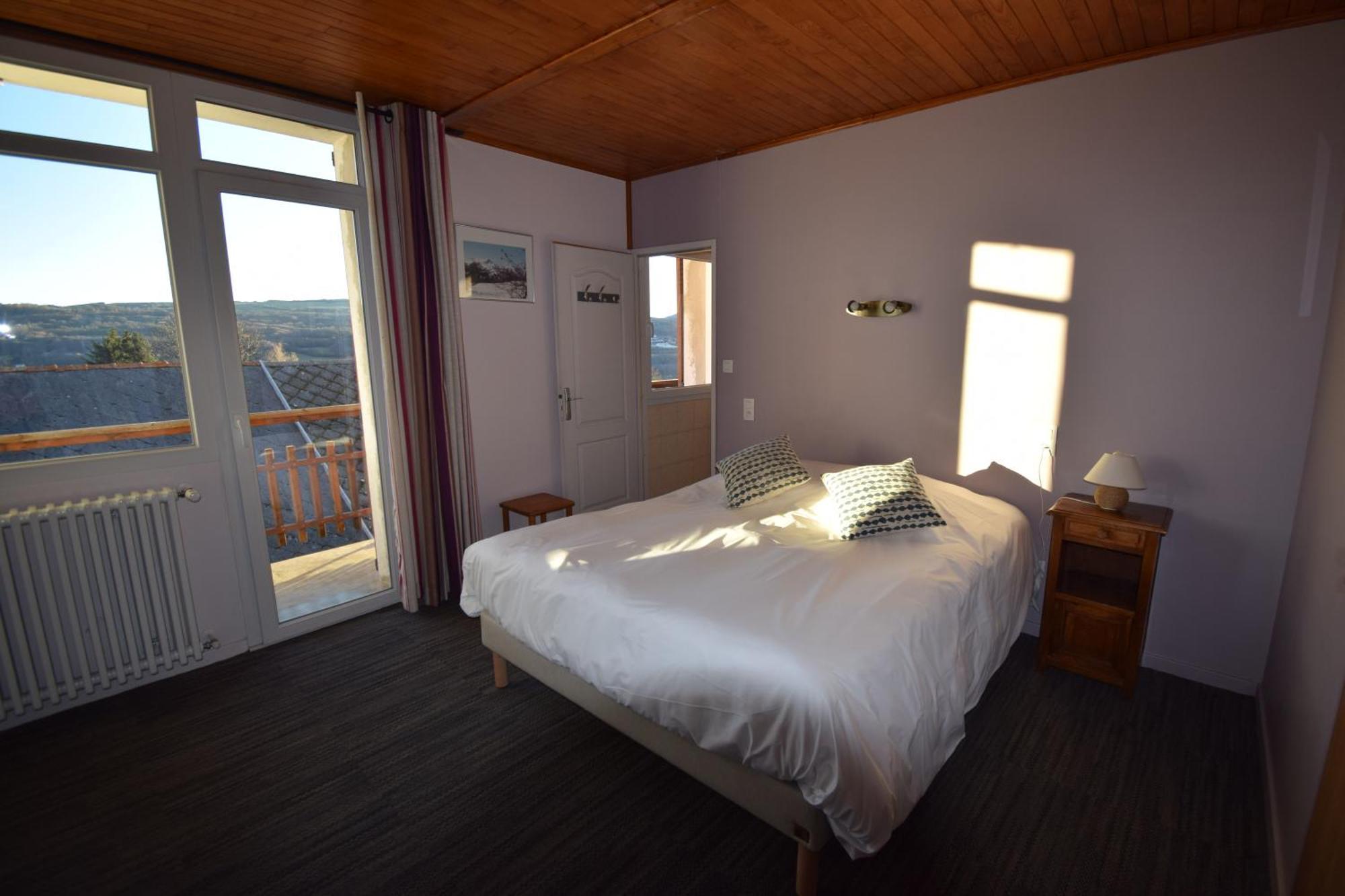 Hotel Les Chenets Saint-Julien-en-Champsaur ภายนอก รูปภาพ