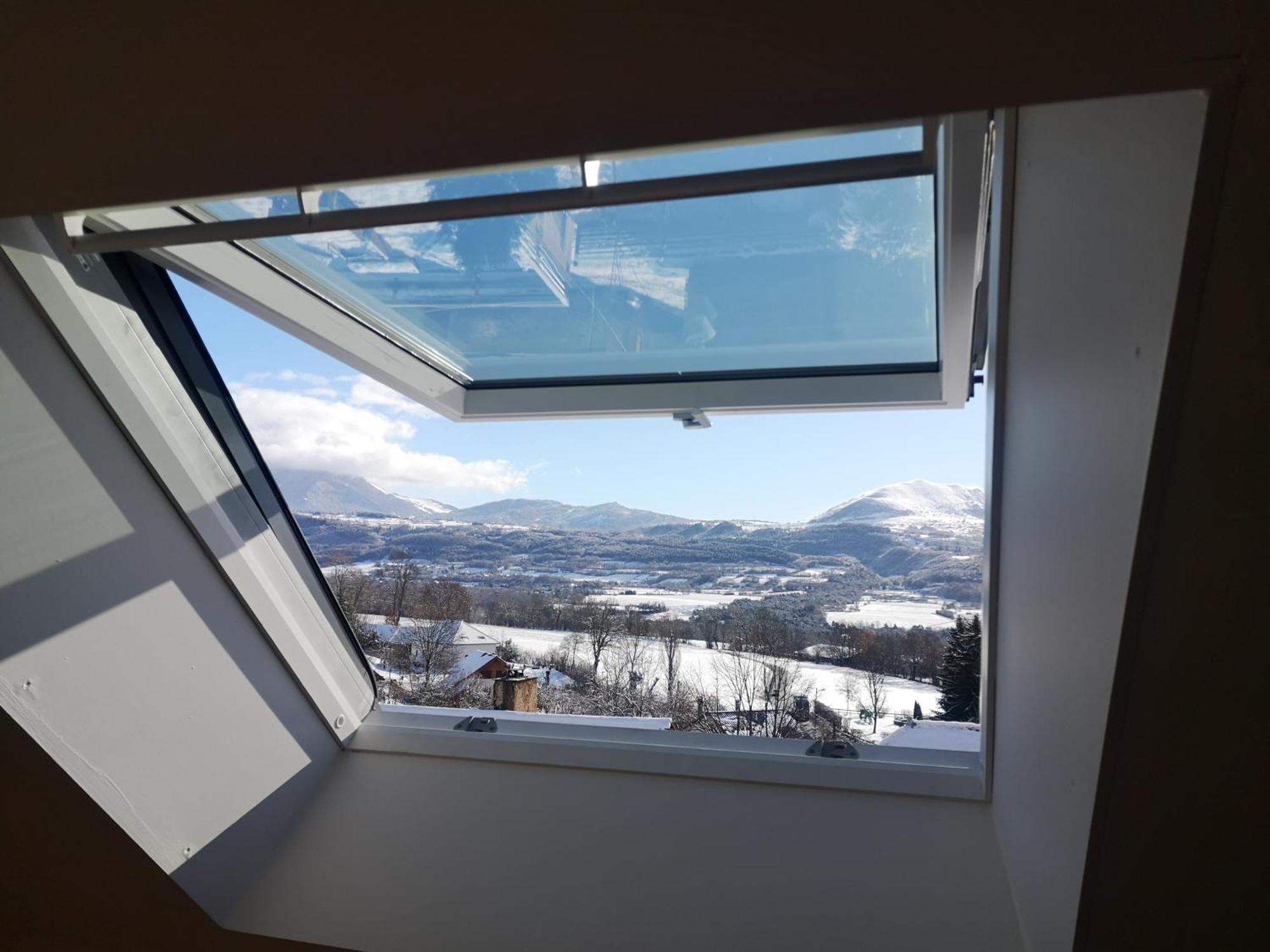 Hotel Les Chenets Saint-Julien-en-Champsaur ภายนอก รูปภาพ