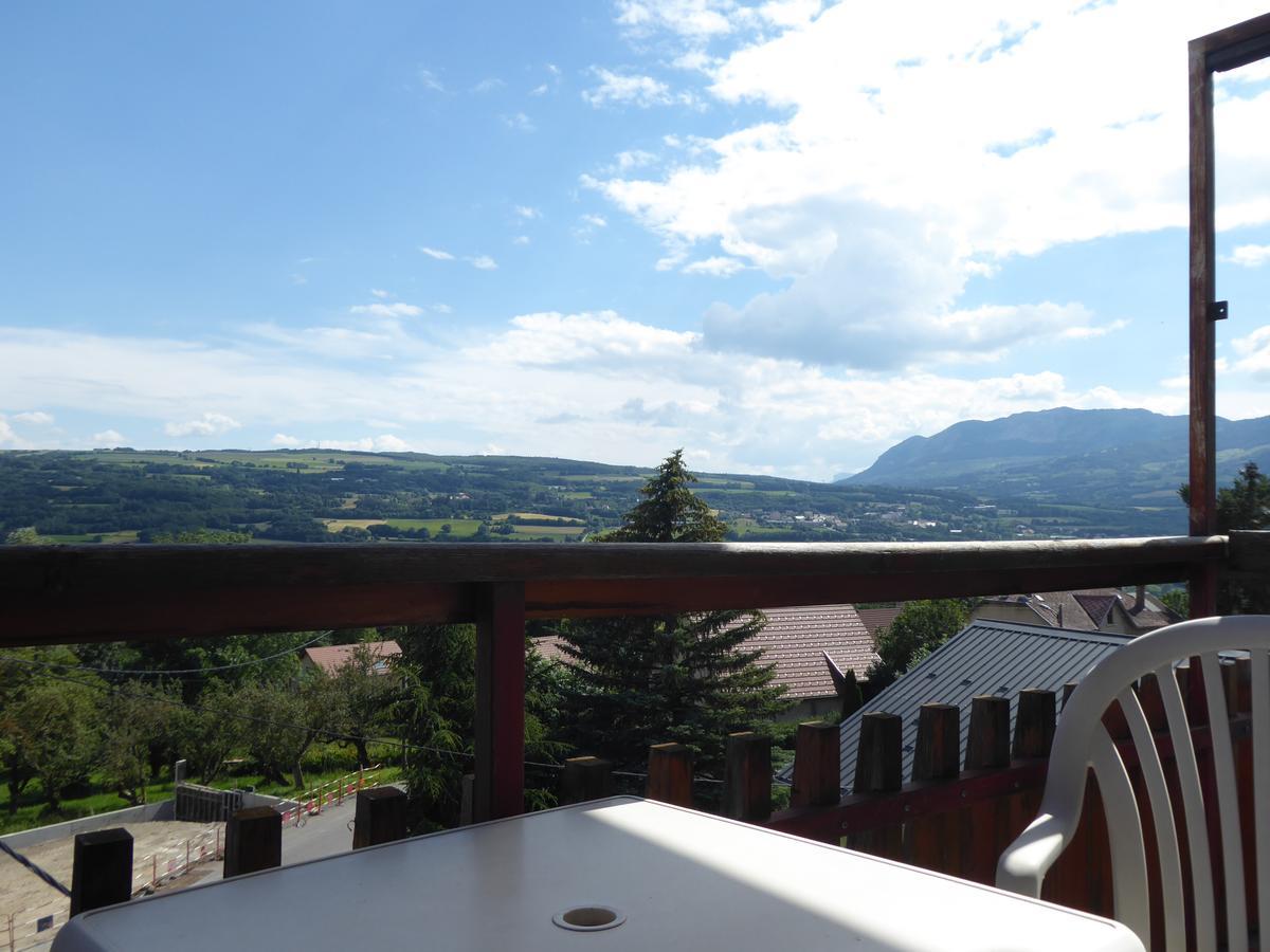 Hotel Les Chenets Saint-Julien-en-Champsaur ภายนอก รูปภาพ